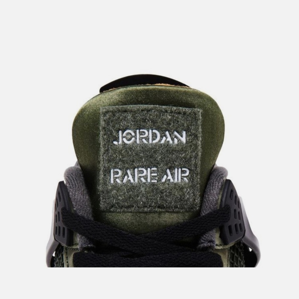 Jordan 4s undefeated dead stock NWT size 12m Sneakers in Green and Black - Picture 12 of 13